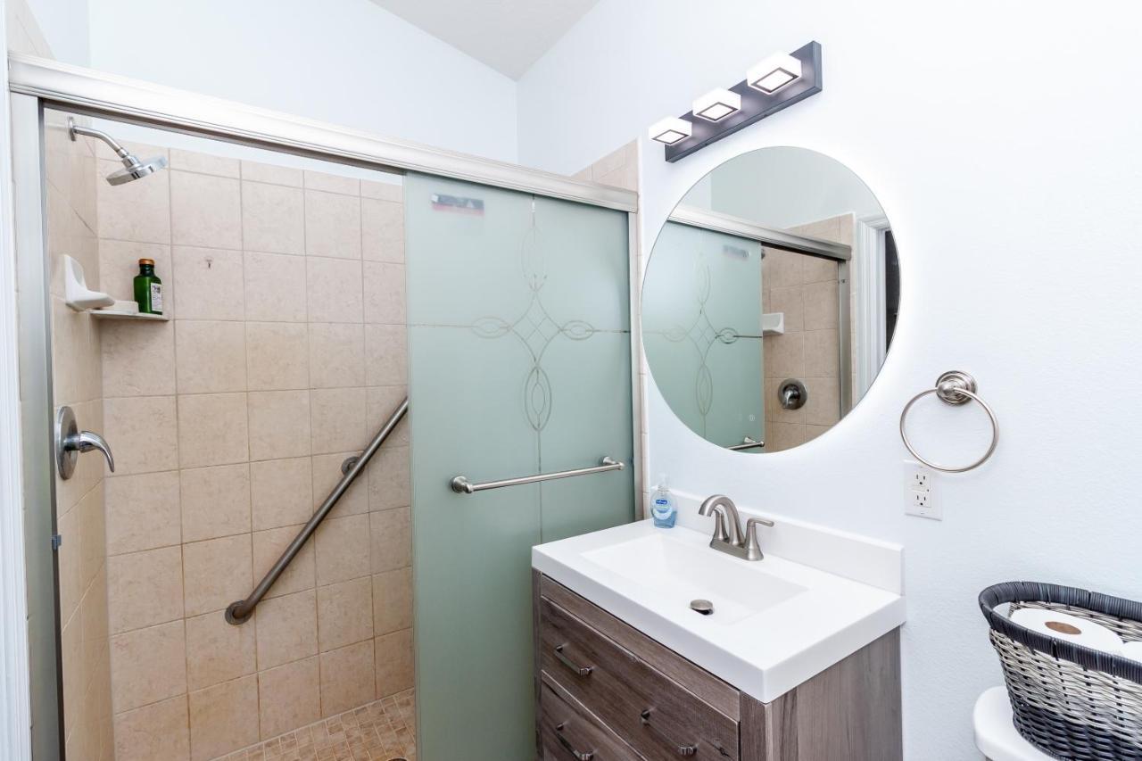 Beautiful Fully Furnished 2-Bedroom Luxury Home Kissimmee Luaran gambar